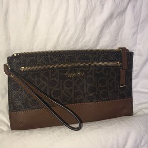 CALVIN KLEIN WALLET ✨